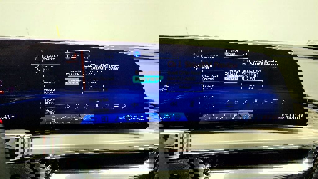 Used 2024 Cadillac Lyriq Luxury image 17