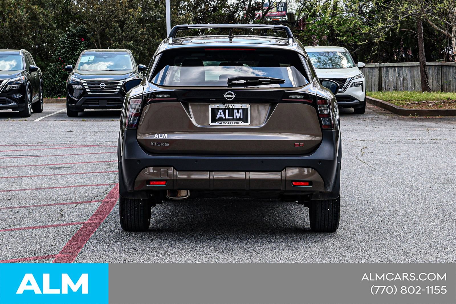 Used 2025 Nissan Kicks SR image 13