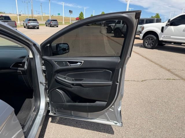 Used 2024 Ford Edge Titanium AWD/4WD image 14