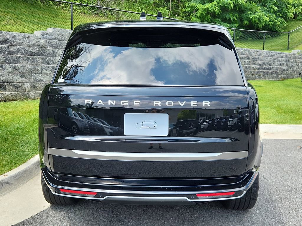Used 2025 Land Rover Range Rover SE AWD/4WD image 7
