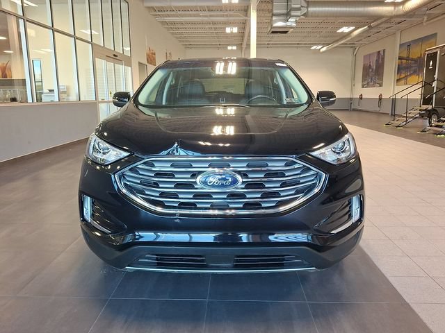 Used 2019 Ford Edge SEL w/ Equipment Group 201A AWD/4WD image 2