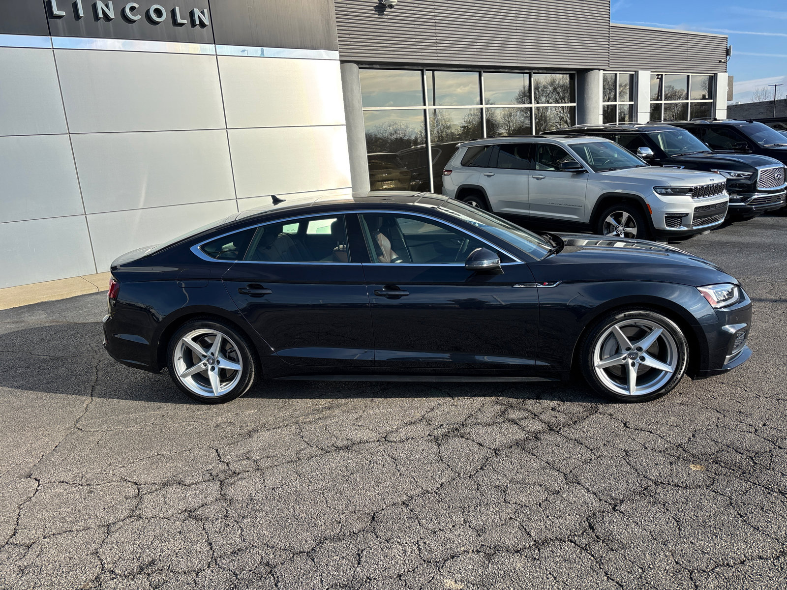 Used 2018 Audi A5 2.0T Premium Plus w/ Premium Plus image 8