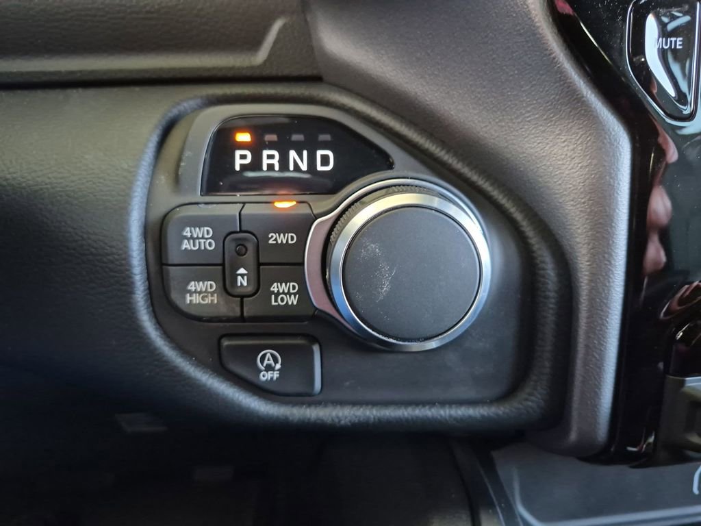 New 2026 RAM 1500 Big Horn AWD/4WD image 11