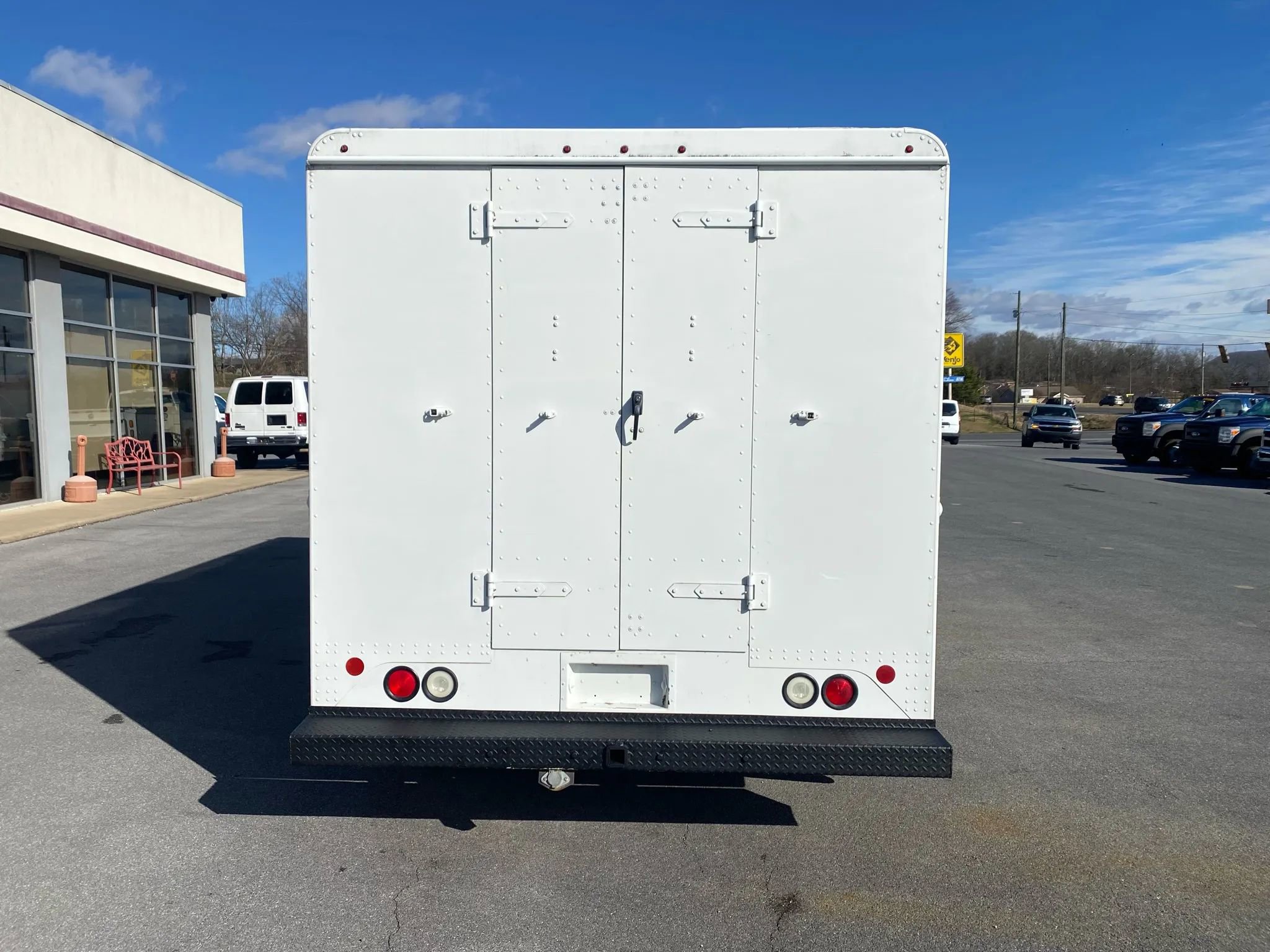 Used 2014 Ford E-350 and Econoline 350 Super Duty w/ A/C Prep Package RWD image 6