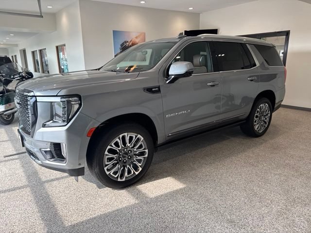 Used 2023 GMC Yukon Denali Ultimate AWD/4WD image 4