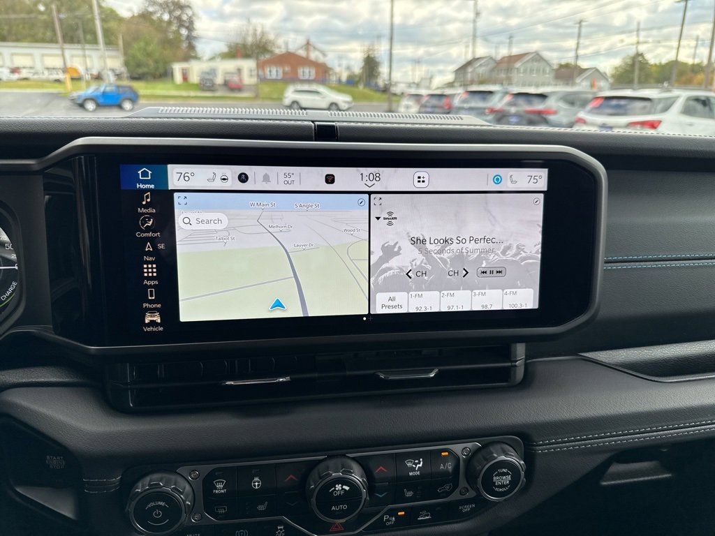 Used 2024 Jeep Wrangler High Altitude image 22