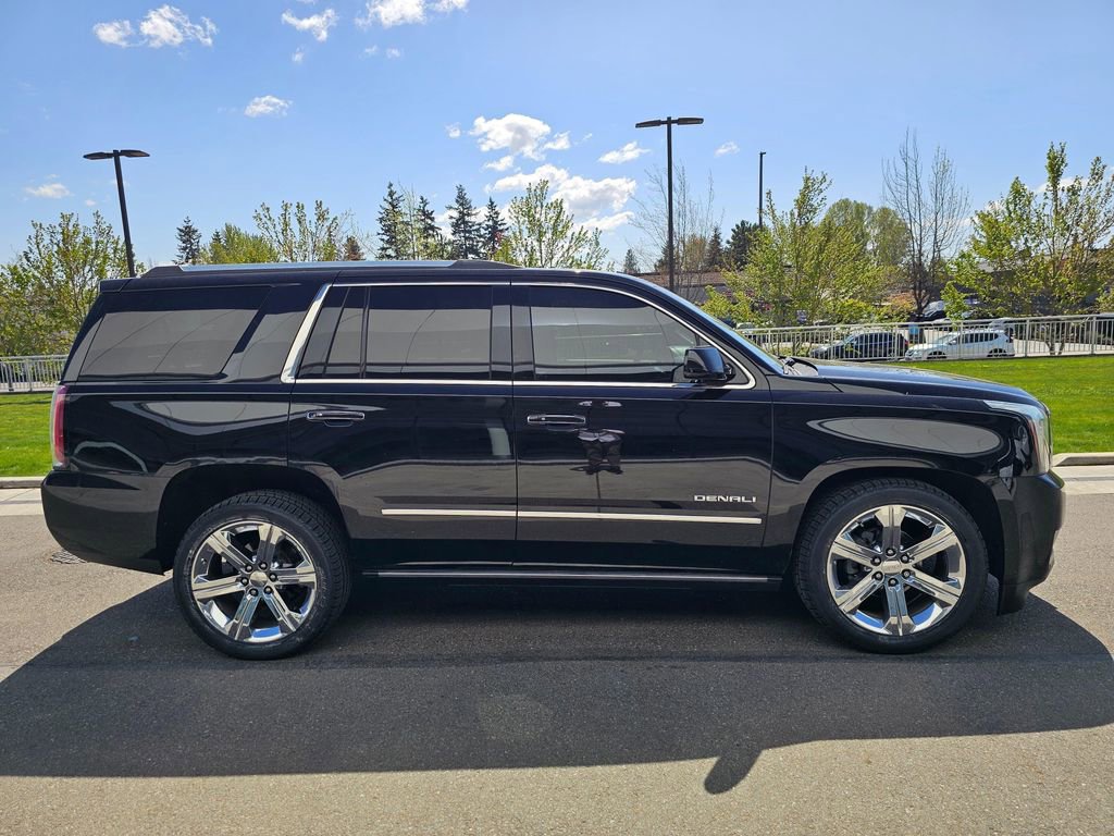 Used 2017 GMC Yukon Denali w/ Open Road Package AWD/4WD image 6