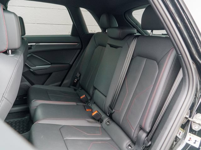 Used 2025 Audi Q3 2.0T Premium Plus w/ Premium Plus Package AWD/4WD image 18