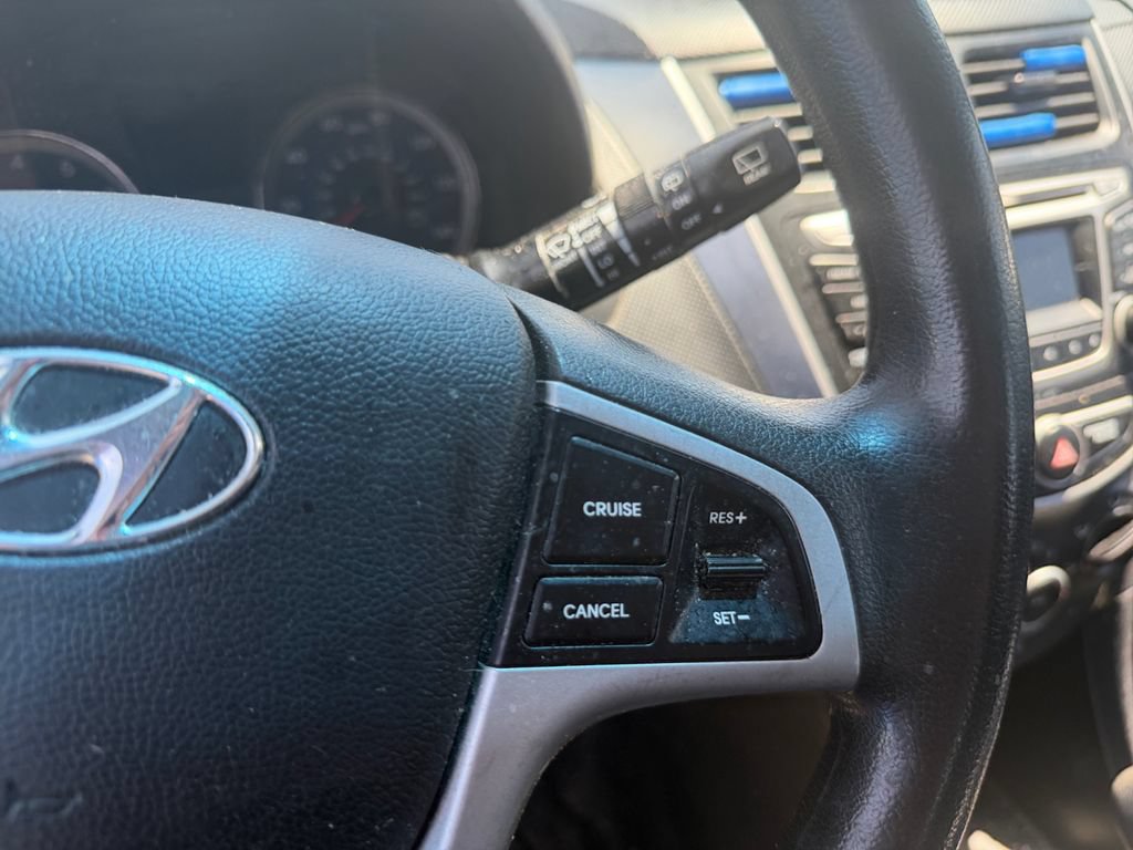 Used 2014 Hyundai Accent GS FWD image 18