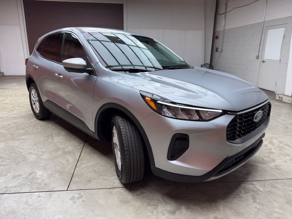 Certified 2023 Ford Escape Active w/ Tech Pack #2 AWD/4WD image 7