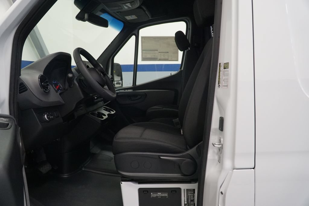 New 2026 Mercedes-Benz Sprinter 2500 image 10