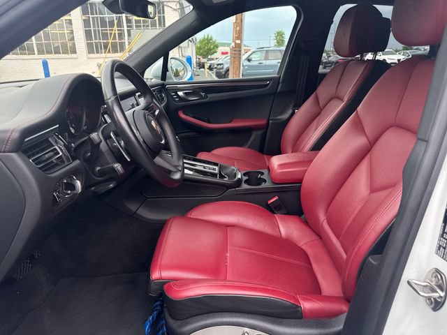 Used 2022 Porsche Macan AWD/4WD image 9