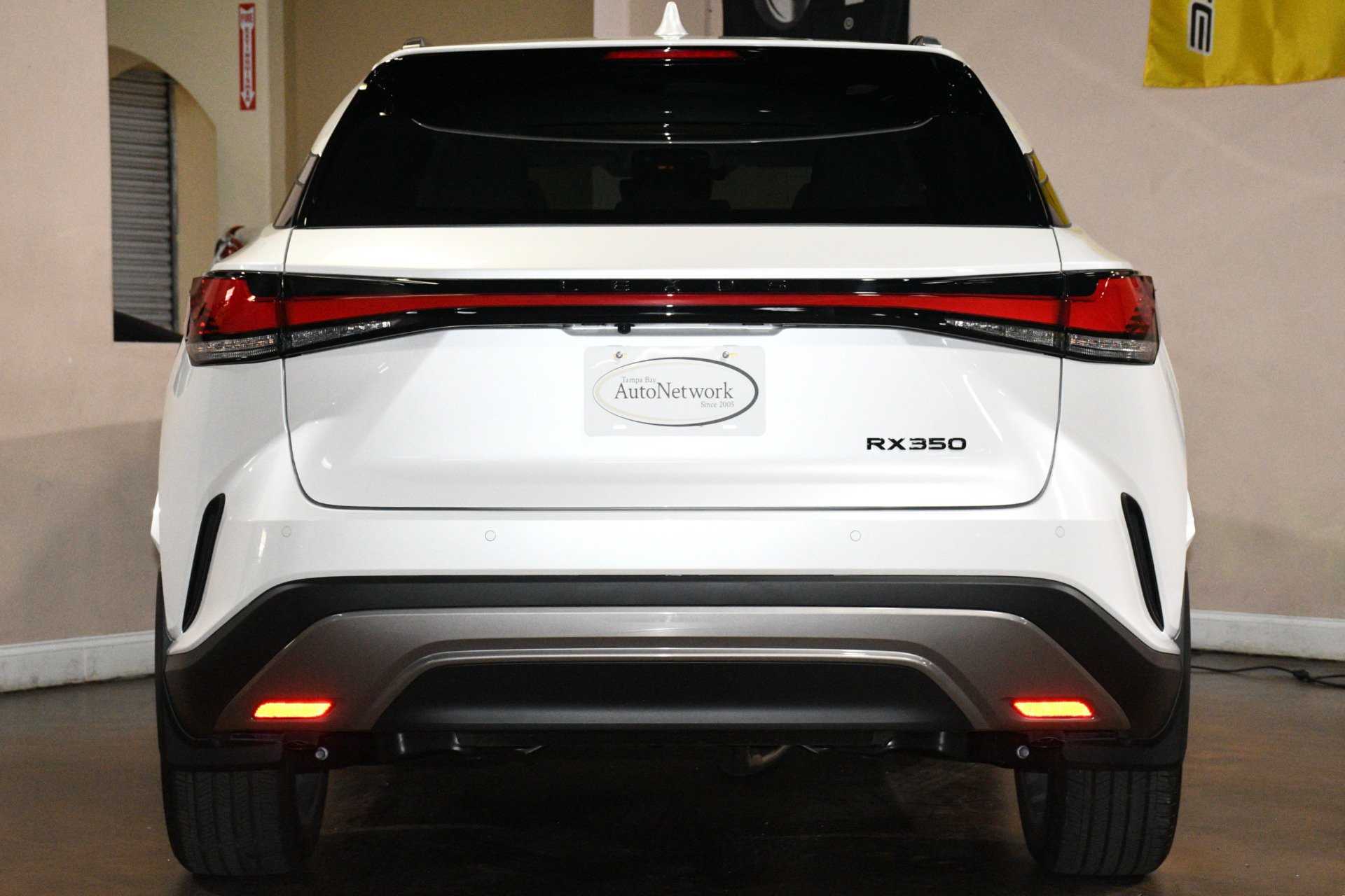 Used 2025 Lexus RX 350 Premium Plus w/ Convenience Package FWD image 2