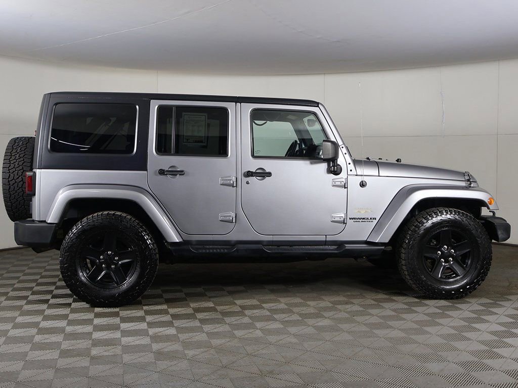 Used 2014 Jeep Wrangler Unlimited Sahara w/ Connectivity Group image 15