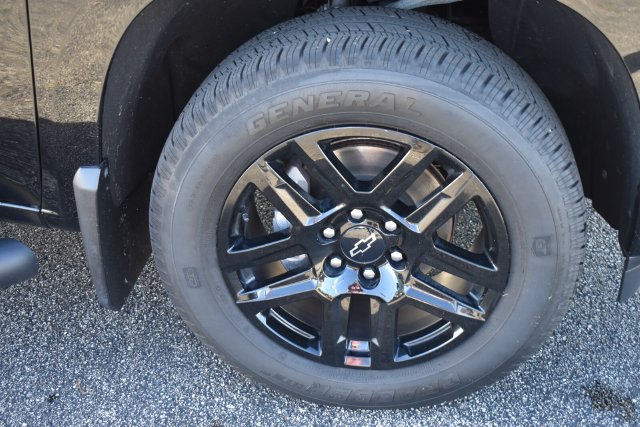 Certified 2023 Chevrolet Silverado 1500 Custom w/ Rally Edition AWD/4WD image 12