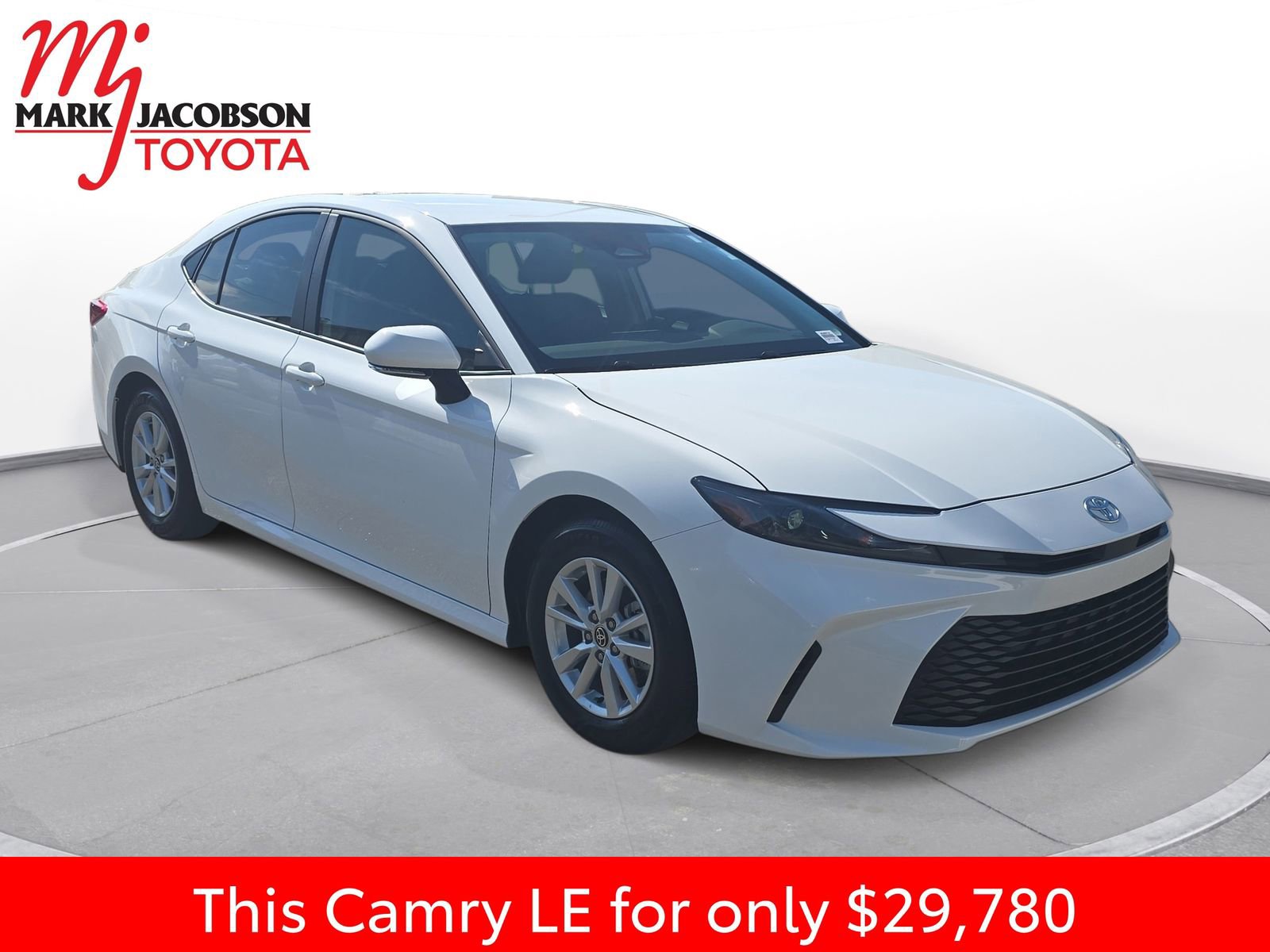 Used 2026 Toyota Camry LE w/ Convenience Package FWD image 5