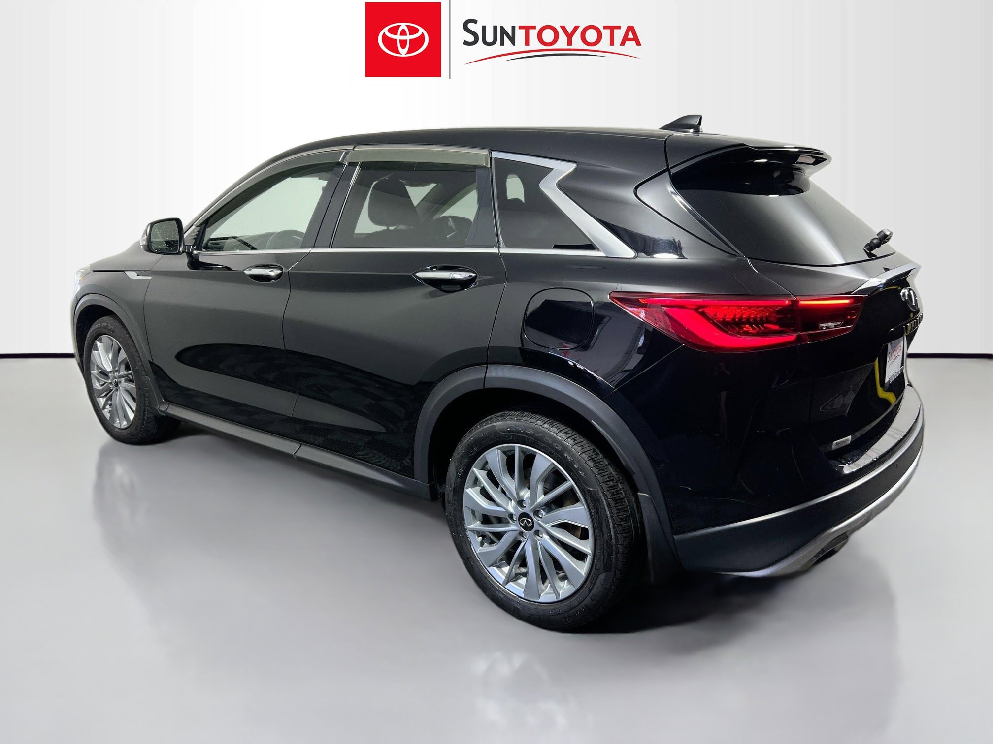 Used 2023 INFINITI QX50 Pure FWD image 6