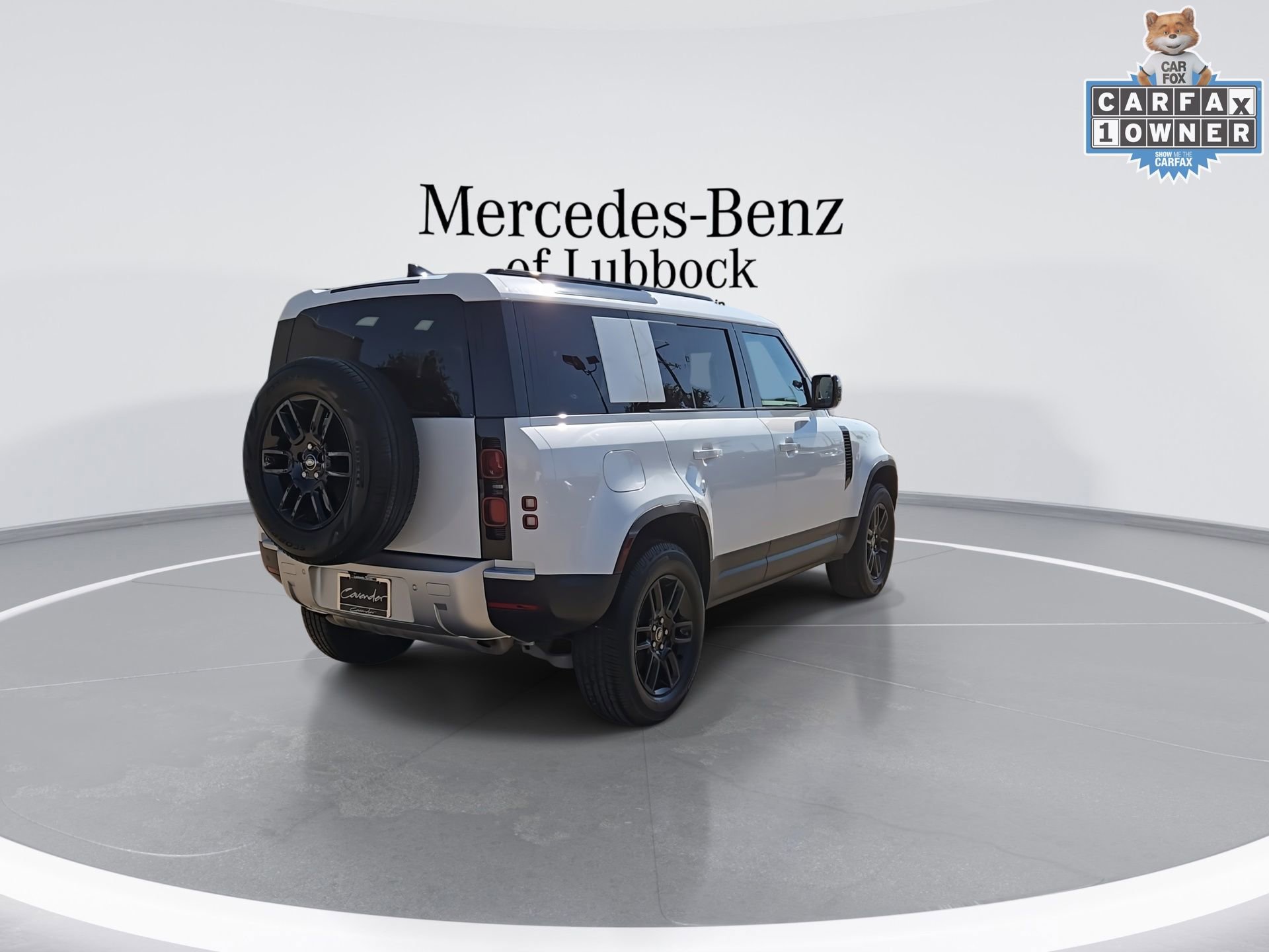 Used 2025 Land Rover Defender 110 S AWD/4WD image 8
