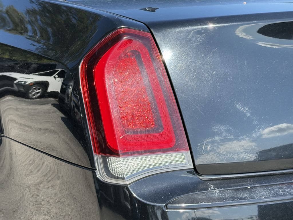 Used 2017 Chrysler 300 S RWD image 11