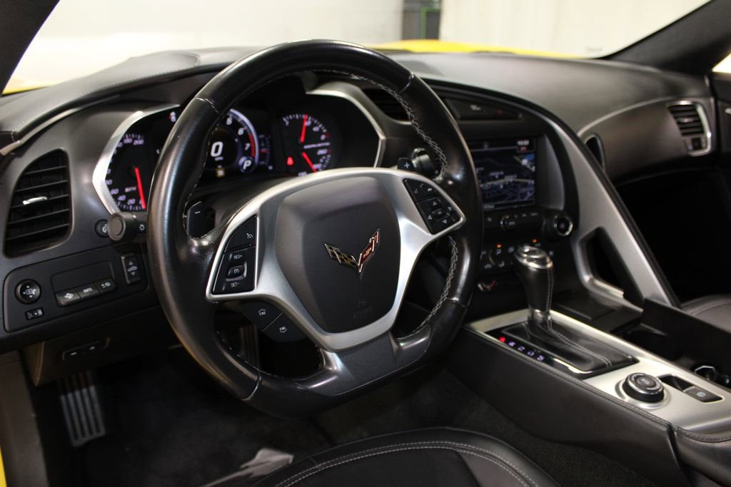 Used 2017 Chevrolet Corvette Stingray Convertible w/ 3LT Preferred Equipment Group RWD image 18