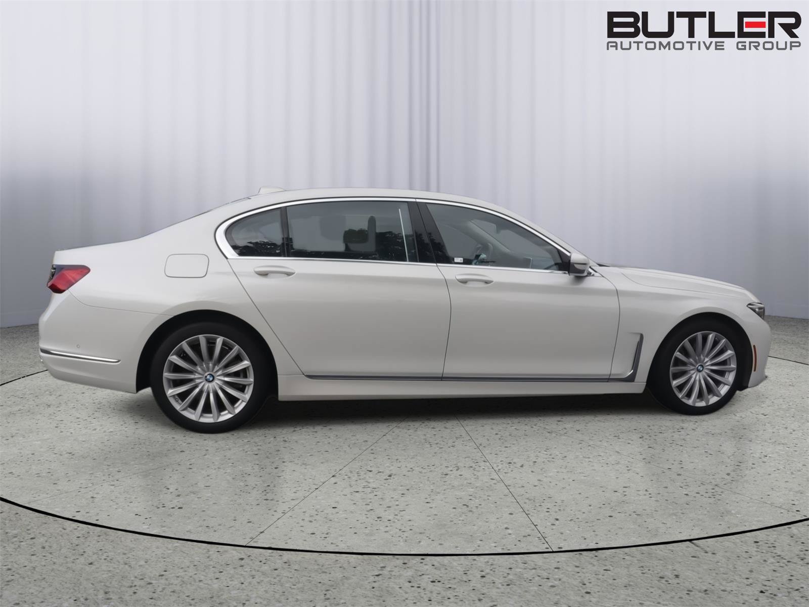 Used 2020 BMW 740i RWD image 8