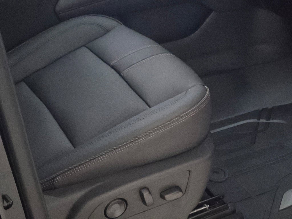New 2026 Chevrolet Suburban RST w/ Comfort Package AWD/4WD image 6