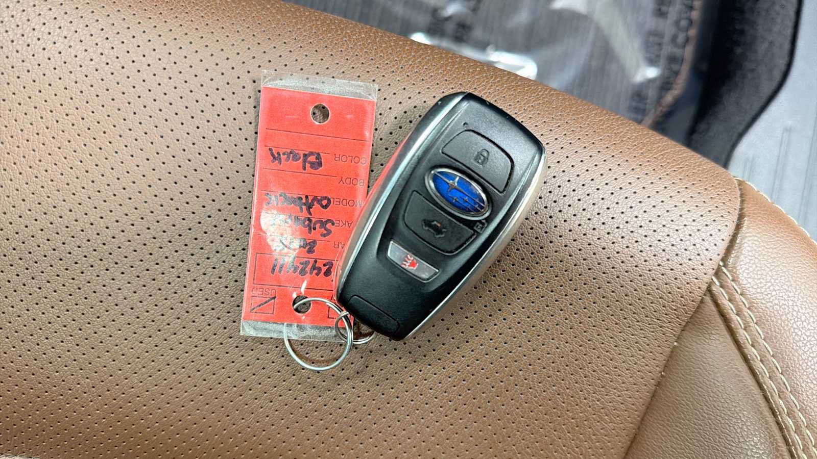 Used 2018 Subaru Outback 2.5i Touring w/ Popular Package #3 AWD/4WD image 32