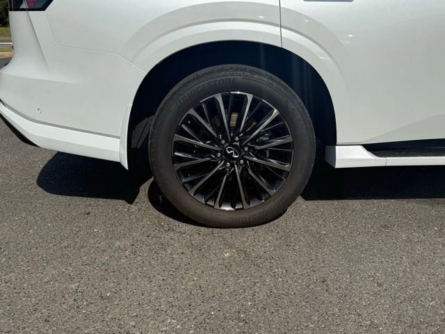 Used 2025 INFINITI QX80 Autograph w/ Autograph Exterior Package AWD/4WD image 7