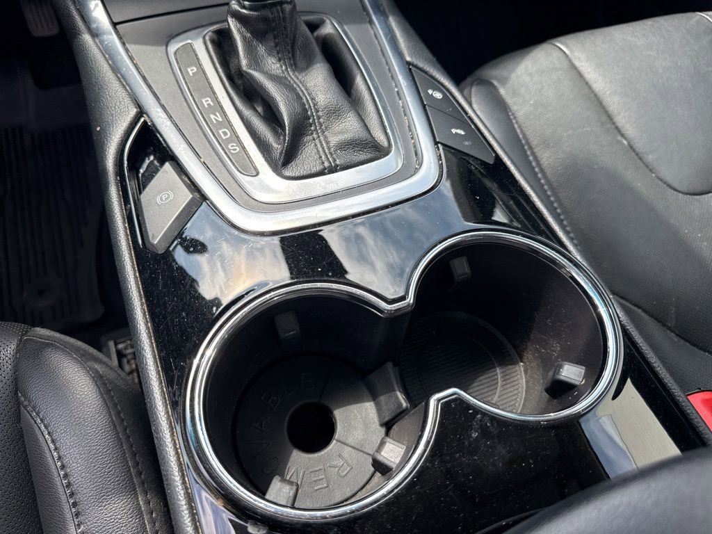 Used 2018 Ford Edge Titanium w/ Equipment Group 302A image 24