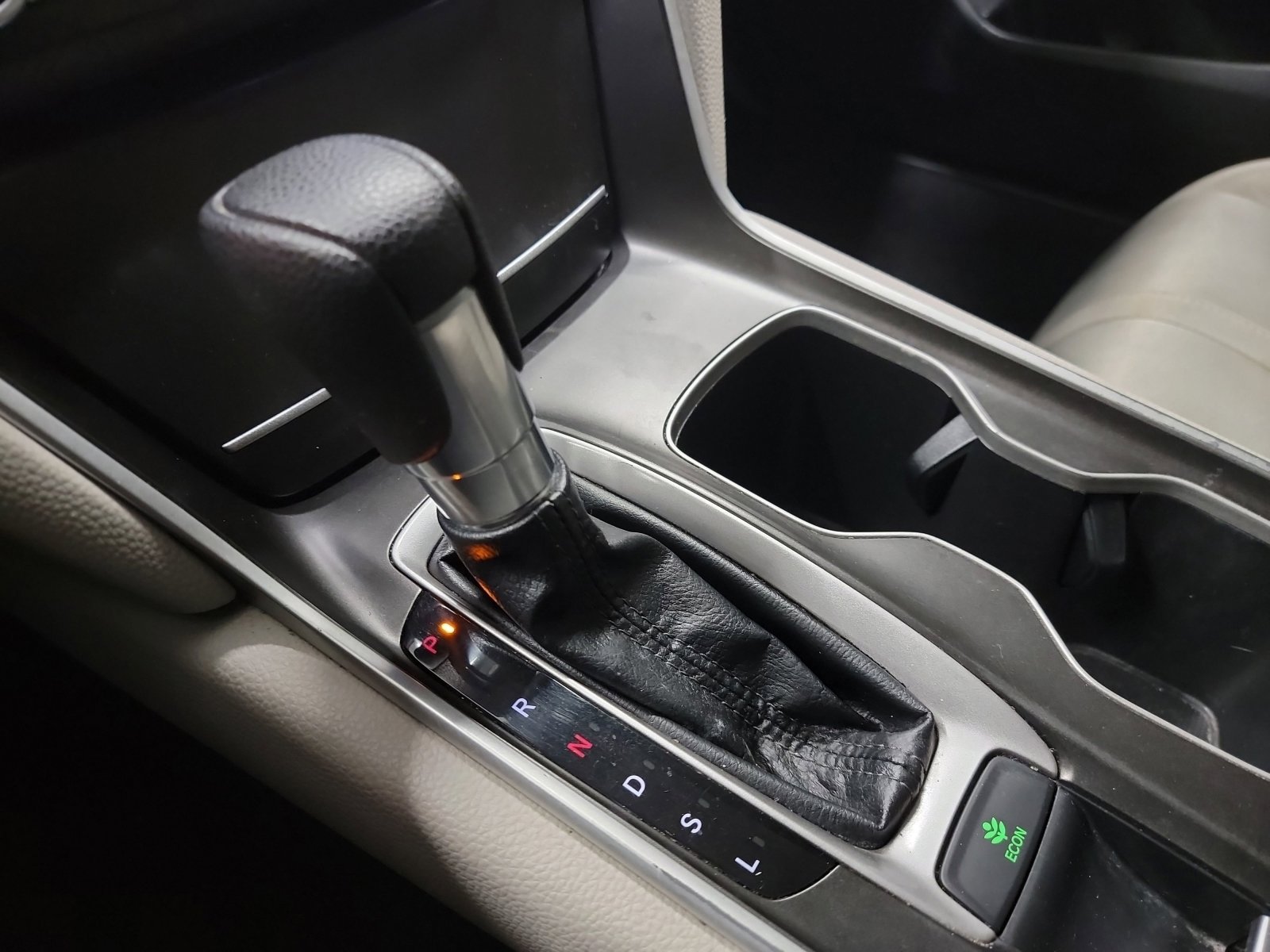 Used 2019 Honda Accord EX image 27