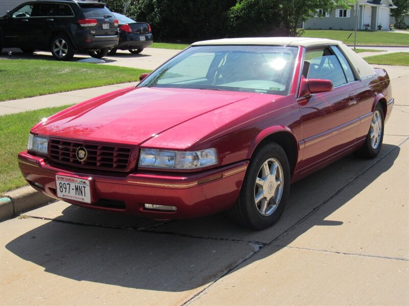Used 2001 Cadillac Eldorado Touring FWD image 9