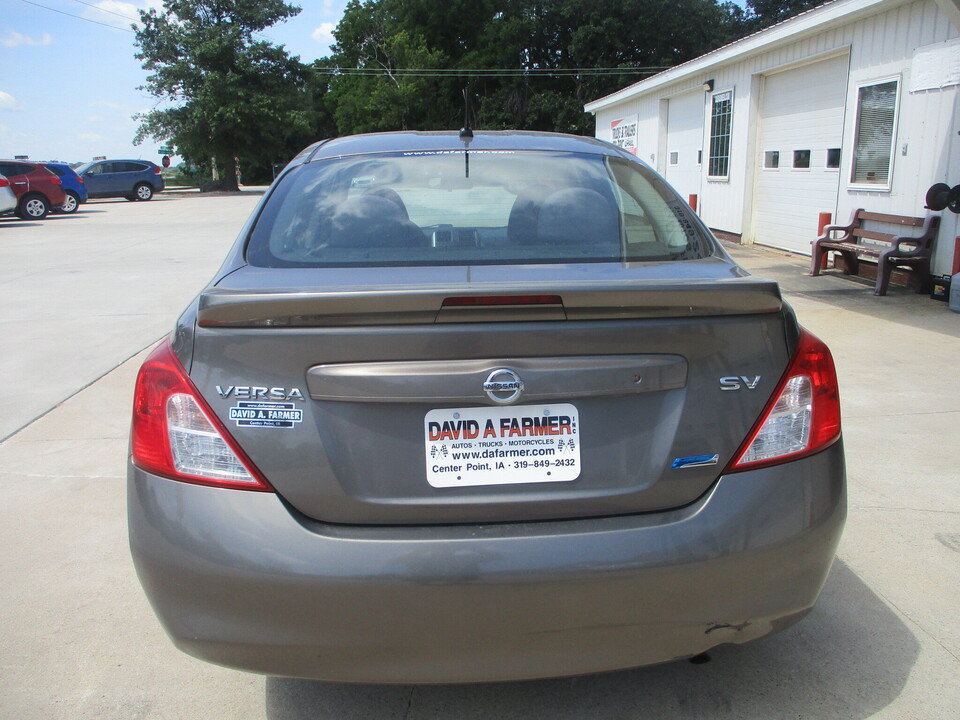 Used 2013 Nissan Versa SV w/ Convenience Pkg FWD image 14