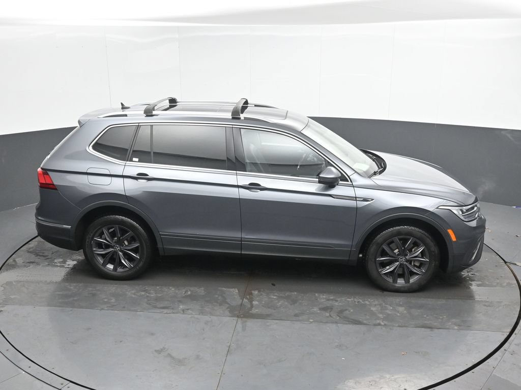 Used 2022 Volkswagen Tiguan SE AWD/4WD image 31