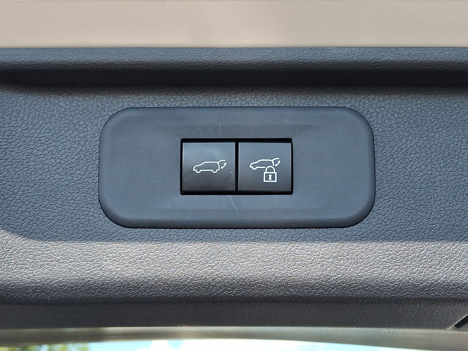 Used 2024 Toyota Grand Highlander AWD image 35