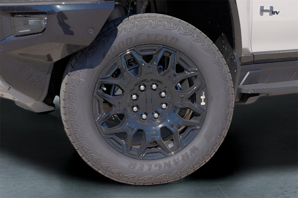 New 2026 GMC Hummer EV 4x4 Crew Cab image 2
