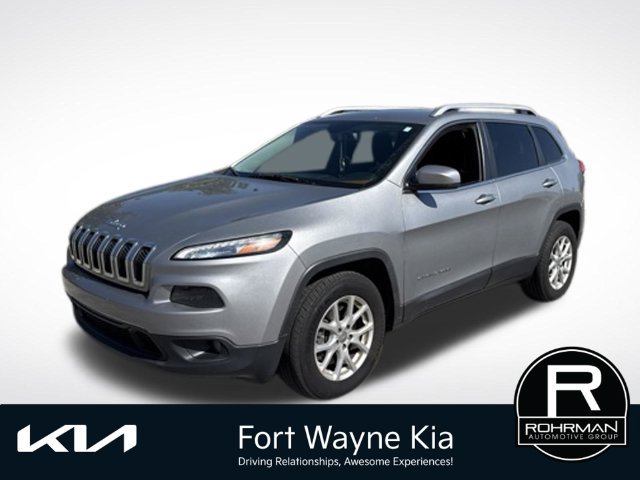 Used 2015 Jeep Cherokee Latitude w/ Comfort/Convenience Group AWD/4WD image 1