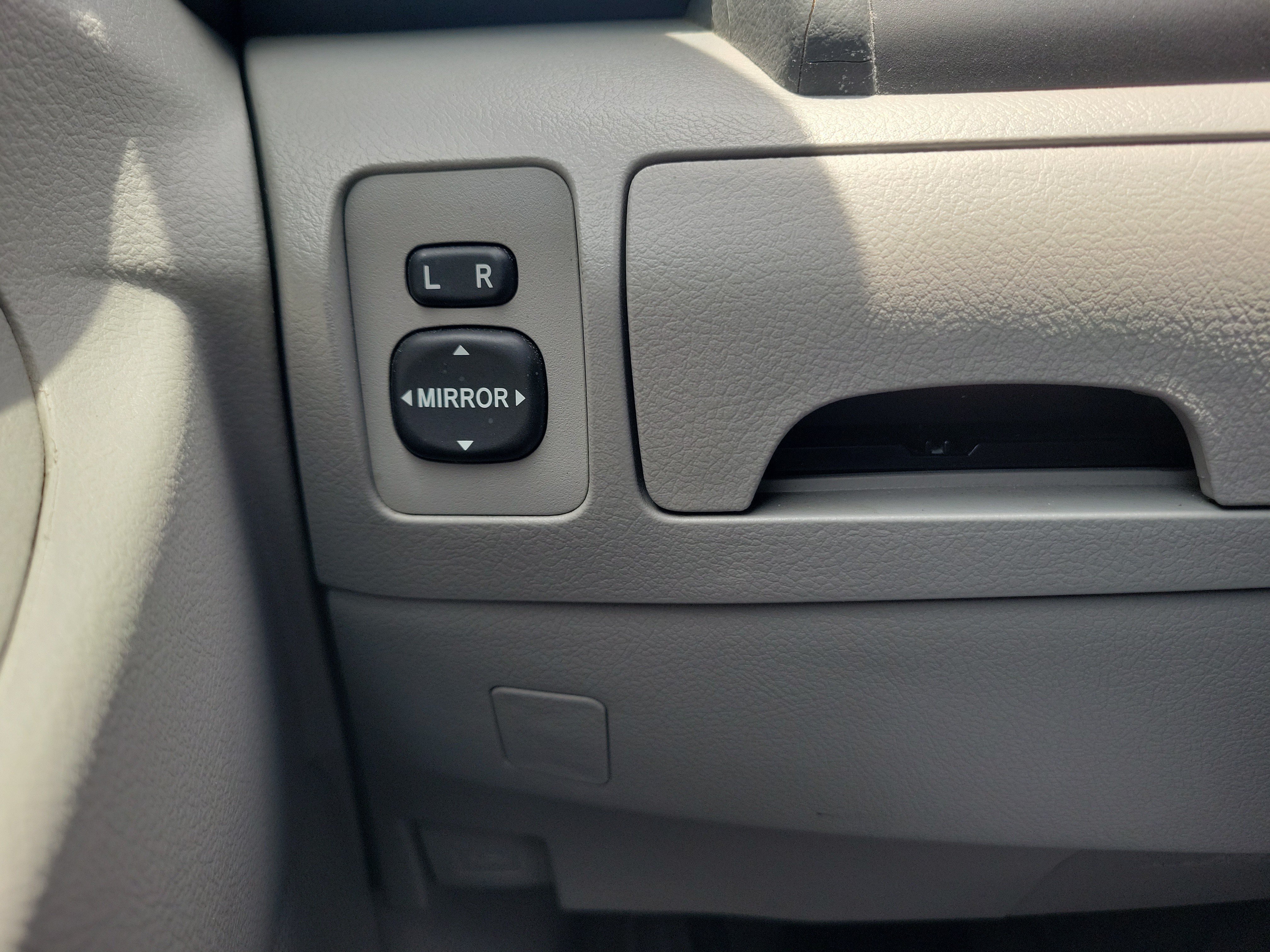 Used 2007 Toyota Camry CE FWD image 25