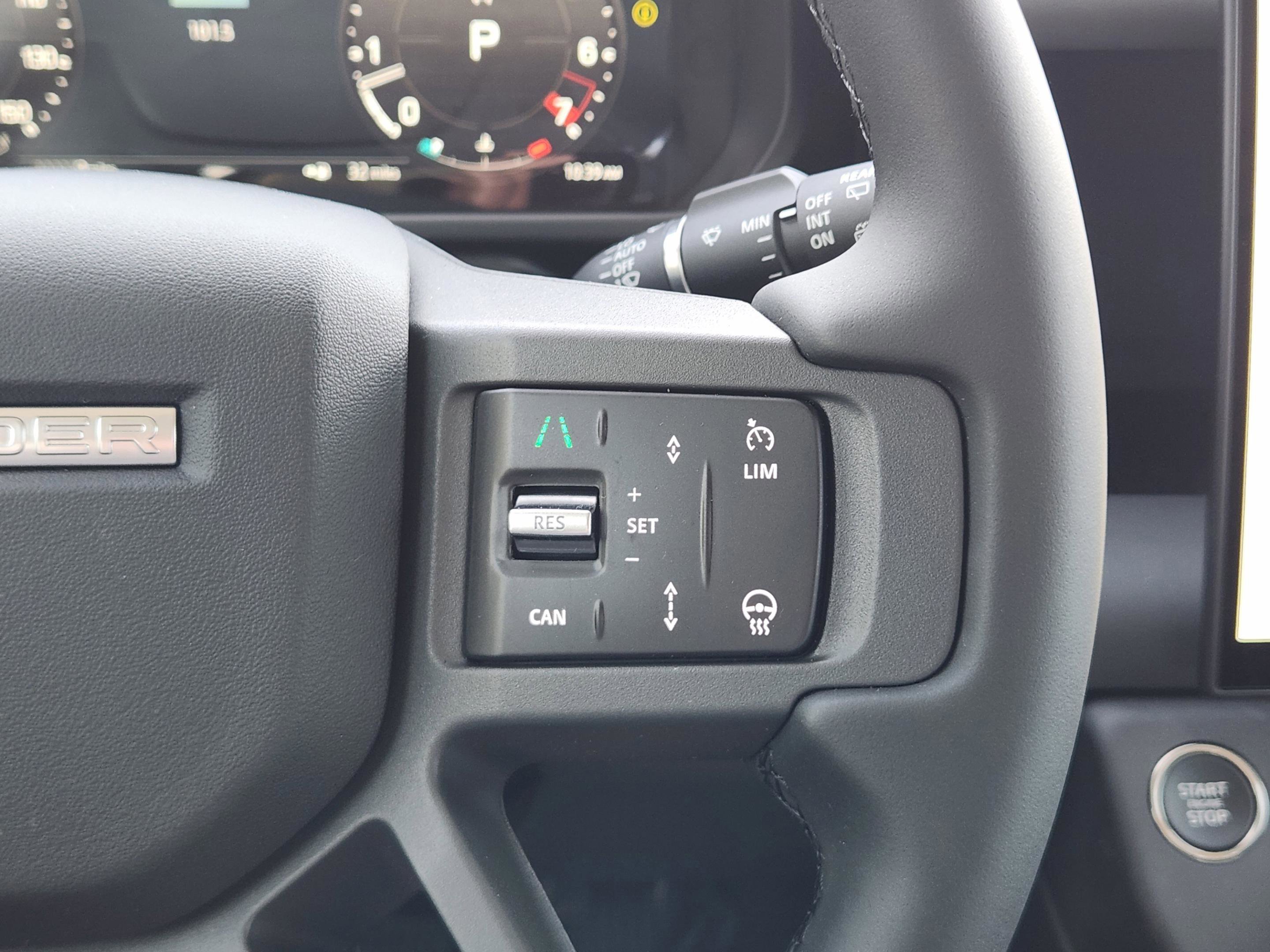 New 2026 Land Rover Defender 130 X-Dynamic SE AWD/4WD image 24