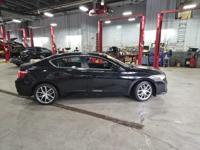 Used 2022 Acura ILX w/ Premium Package FWD image 2