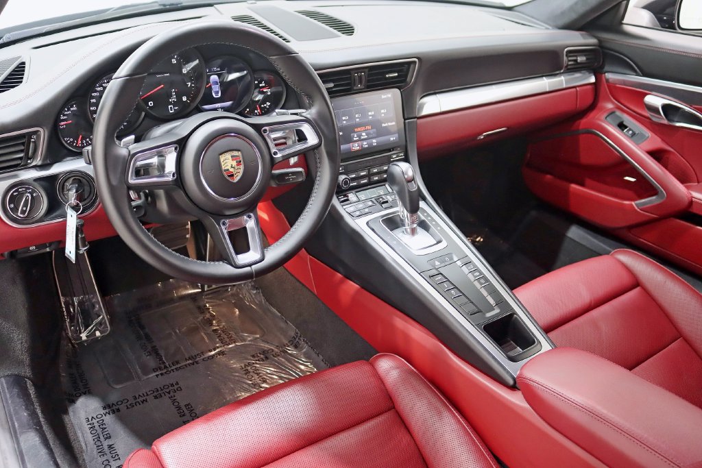 Used 2019 Porsche 911 Carrera RWD image 14