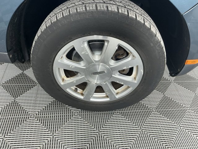 Used 2010 Lincoln MKX 2WD image 18