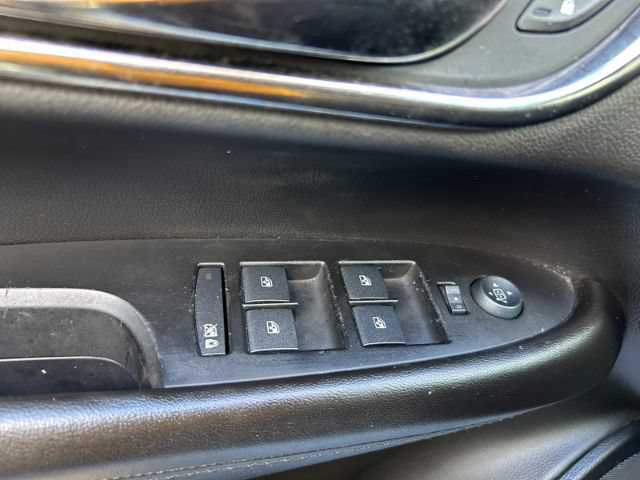 Used 2013 Cadillac ATS Luxury w/ Cold Weather Package AWD/4WD image 18