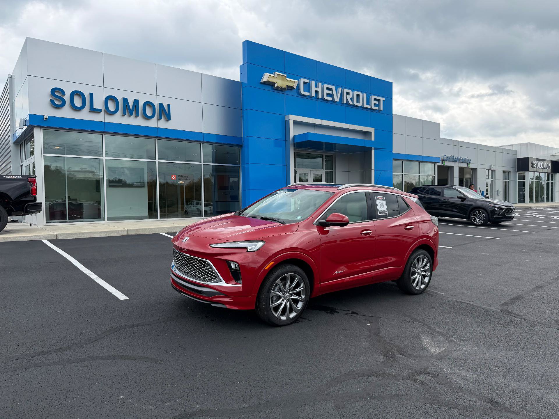 Used 2026 Buick Encore GX Avenir w/ Avenir Technology Package AWD/4WD image 1