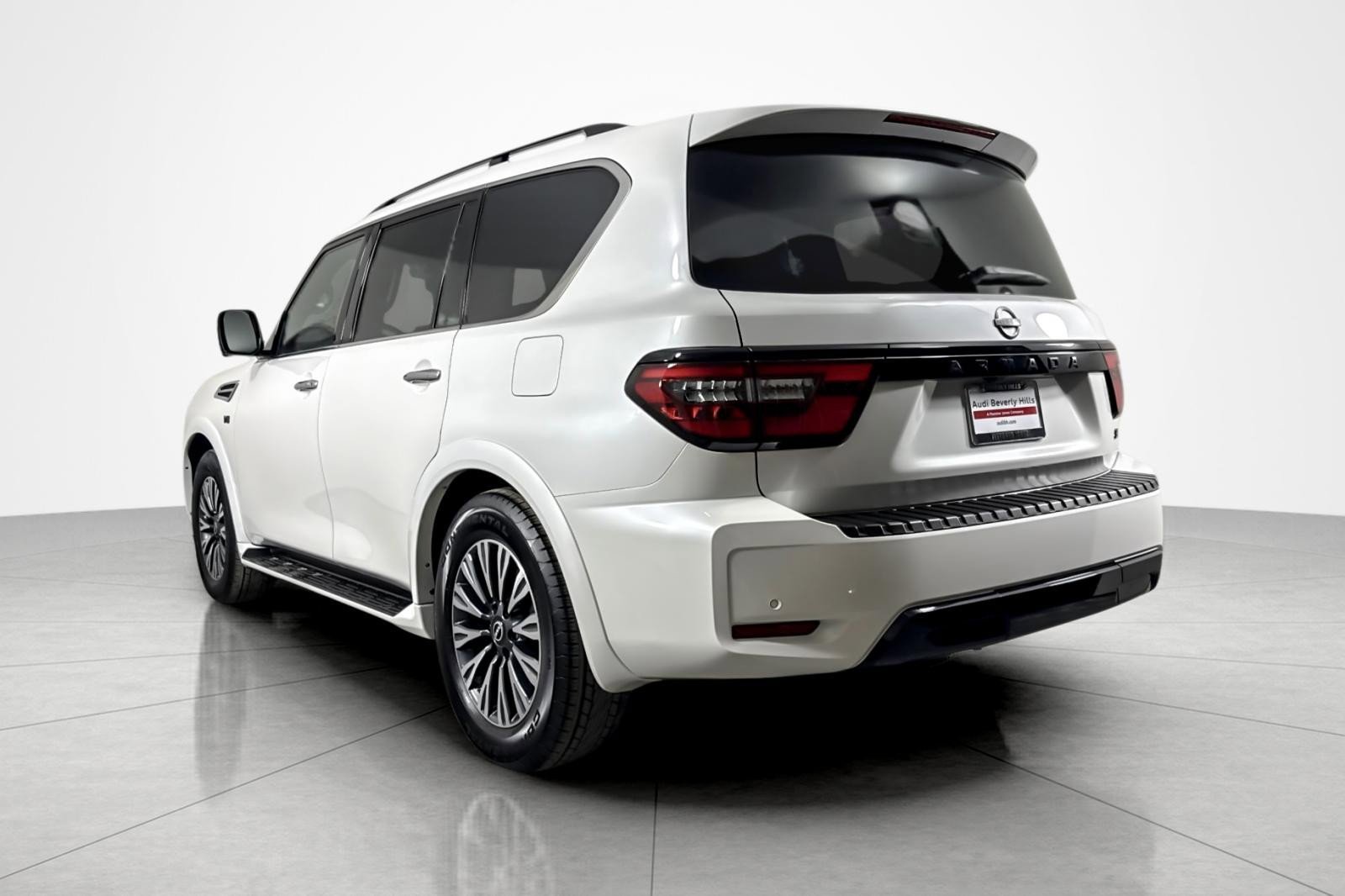 Used 2022 Nissan Armada SL w/ Midnight Edition Package video 3