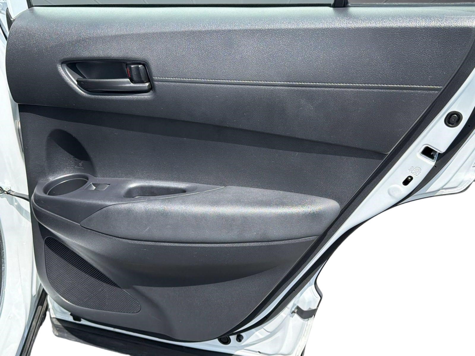 Used 2023 Toyota Corolla Cross AWD Hybrid image 32