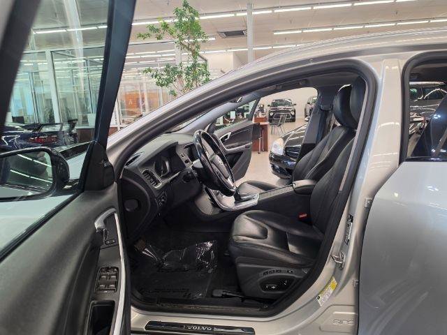 Used 2017 Volvo V60 T5 Cross Country w/ Climate Package AWD/4WD image 36
