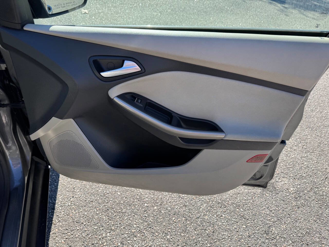 Used 2012 Ford Focus SEL image 42