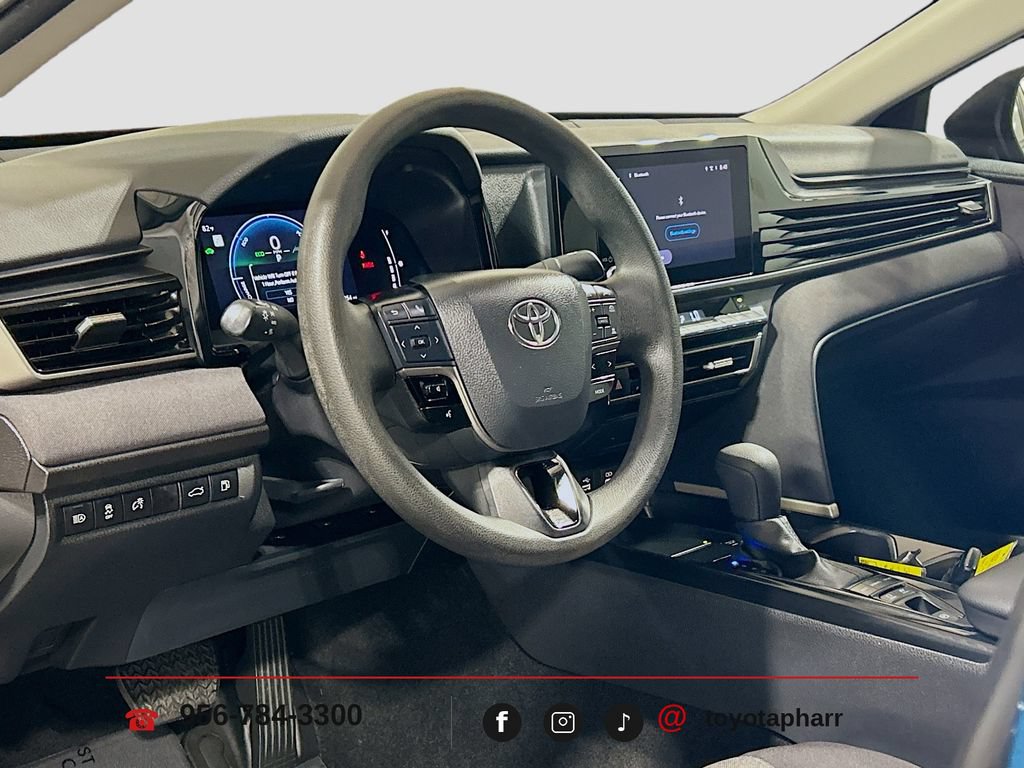 Used 2025 Toyota Camry LE w/ Convenience Package FWD image 8