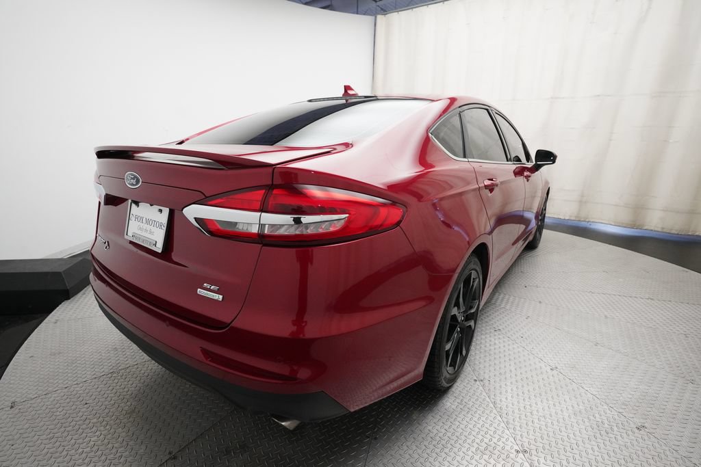 Used 2020 Ford Fusion SE w/ Equipment Group 151A FWD image 13