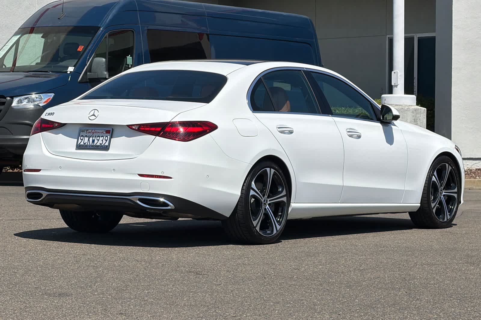 Used 2022 Mercedes-Benz C 300 Sedan image 2